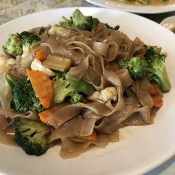 Cafe De Siam - Pad see ew - Thai Near Me - Tampa, Florida