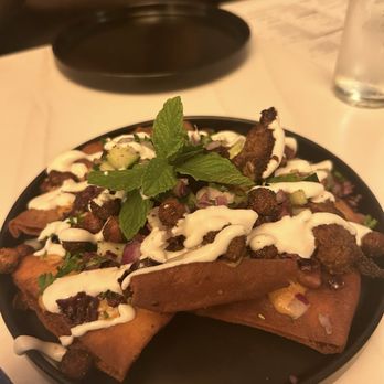 Eatori Market - Mediterranean Nachos - Cocktail Bars Near Me - Detroit, Michigan