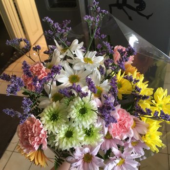 Flowers By Darlene - Not the best pictures but beautiful flowers ! - Florists Near Me - Derby, New York Flowers By Darlene - Not the best pictures but beautiful flowers ! - Florists Near Me - Derby, New York