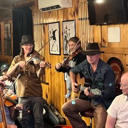 Filling Station - Wednesday night bluegrass acoustic jam - open to all