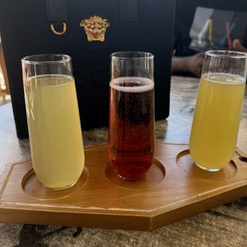 Park Cafe - Mimosa flight - American Near Me - Litchfield Park, Arizona