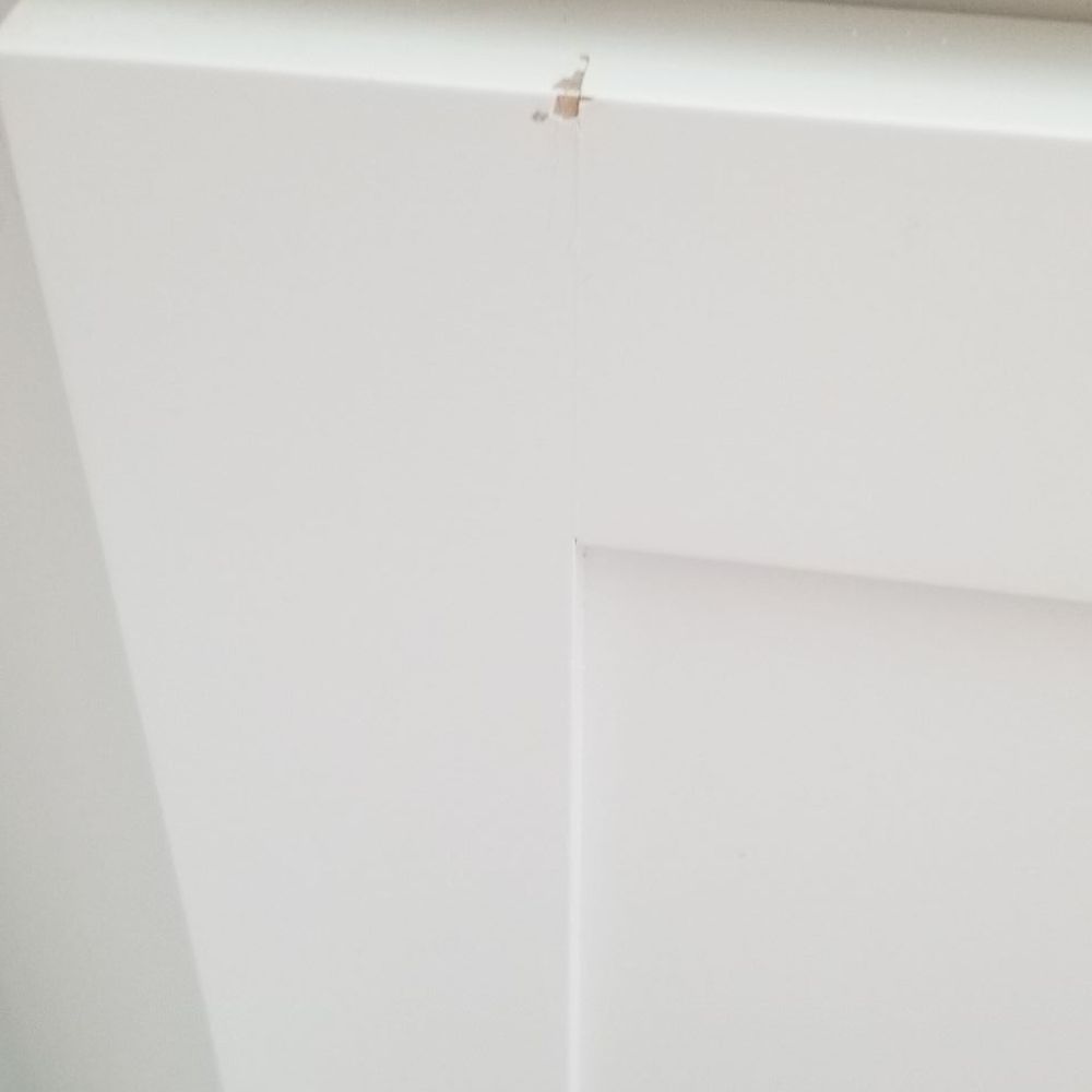 Vn Appliance Installer - Chipped kitchen cabinet - Appliances & Repair Near Me Vn Appliance Installer - Chipped kitchen cabinet - Appliances & Repair Near Me