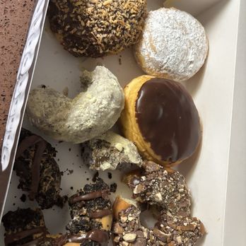 Hurts Donut - Donuts Near Me - Cincinnati, Ohio