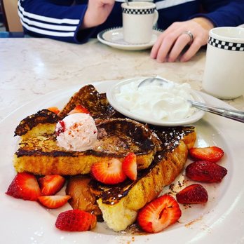 Eveready Diner - Mouthwatering French toast here. - Diners Near Me - Hyde Park, New York Eveready Diner - Mouthwatering French toast here. - Diners Near Me - Hyde Park, New York