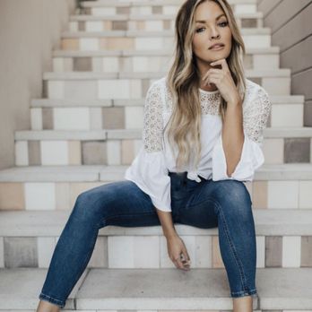 Style Salon In The Ranch - Becca Tilley and Balayage - Hair Salons Near Me - Rancho Santa Fe, California Style Salon In The Ranch - Becca Tilley and Balayage - Hair Salons Near Me - Rancho Santa Fe, California