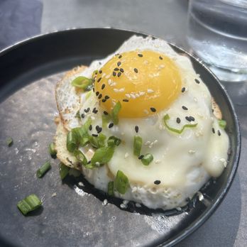 Palette 22 - Pork and fried egg biscuit - Bars Near Me - Arlington, Virginia Palette 22 - Pork and fried egg biscuit - Bars Near Me - Arlington, Virginia