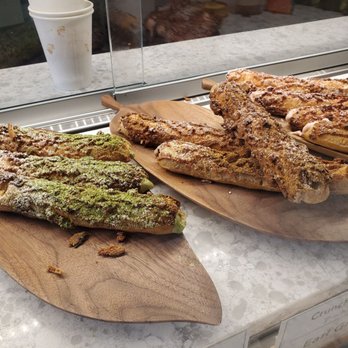 Bloom - Eclairs. - Cafes Near Me - Toronto, Ontario