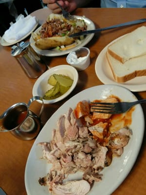 Pizzitola’s Heritage BBQ by null
