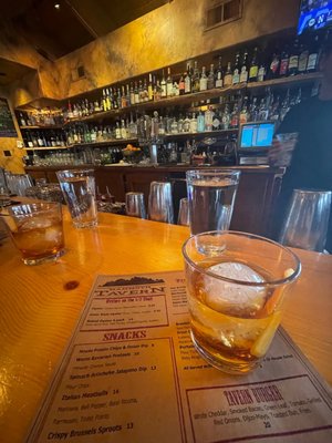 Mammoth Tavern - Mammoth by null