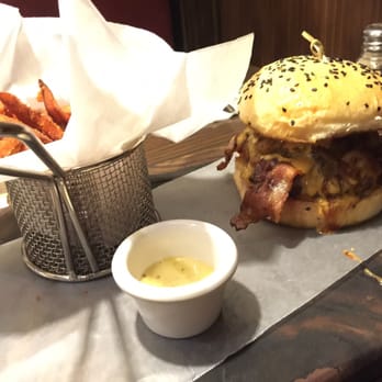 Village Tavern - Breakfast & Brunch Near Me - Taguig, NCR