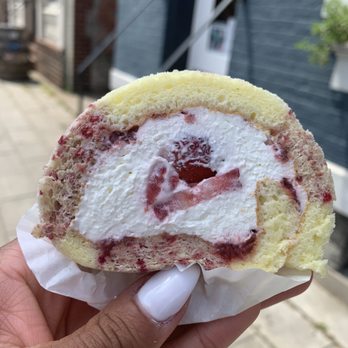 Chako Bakery Cafe - Raspberry Roll Cake - Patisserie/Cake Shop Near Me - Covington, Kentucky