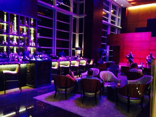 MO Bar & Lounge by null