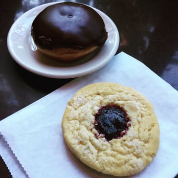 Top Pot Doughnuts - bavarian cream doughnut and gluten free jam biscuit - Bakeries Near Me - Seattle, Washington Top Pot Doughnuts - bavarian cream doughnut and gluten free jam biscuit - Bakeries Near Me - Seattle, Washington