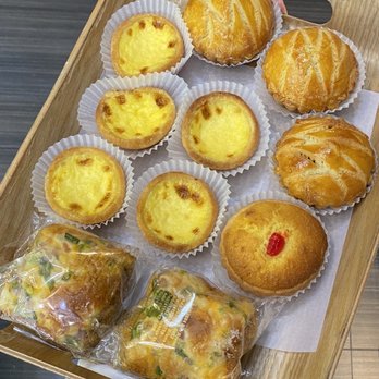 Harvest Wheat Field Bakery - Portuguese egg tart, chicken pie bun, meat string roll, coconut bun (09/2021) - Bakeries Near Me - San Francisco, California