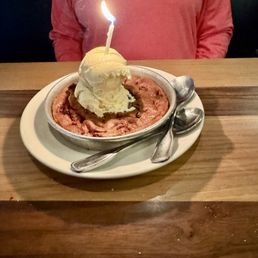 Birthday pizookie