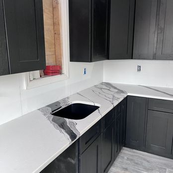 Jersey Cabinetry - Black shaker kitchen cabinets with white quartz counters we it's black veins - Cabinetry Near Me Jersey Cabinetry - Black shaker kitchen cabinets with white quartz counters we it's black veins - Cabinetry Near Me