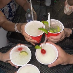 El Limón - Frozen lemonade with Tito's vodka