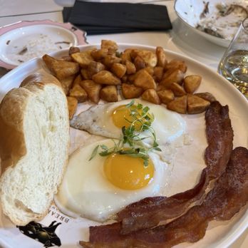 Breaking Dawn Brunch - Welcome to America - Breakfast & Brunch Near Me - Los Gatos, California