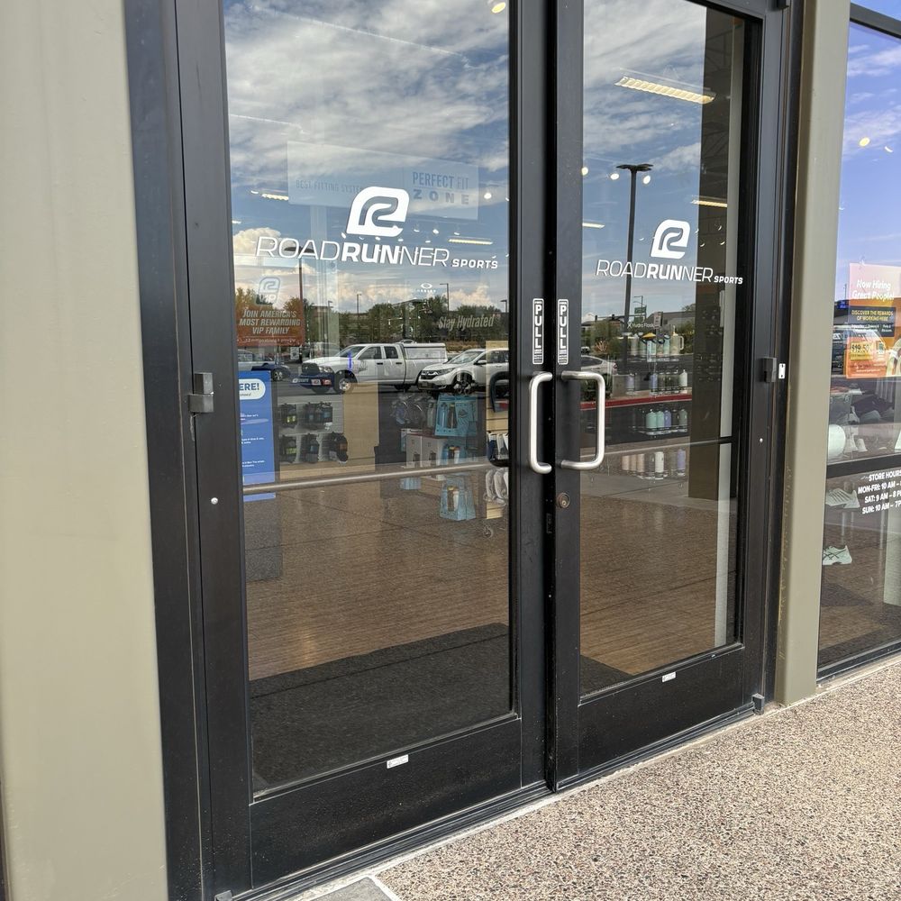 Road Runner Sports - Entry - Sports Wear Near Me - Phoenix, Arizona Road Runner Sports - Entry - Sports Wear Near Me - Phoenix, Arizona