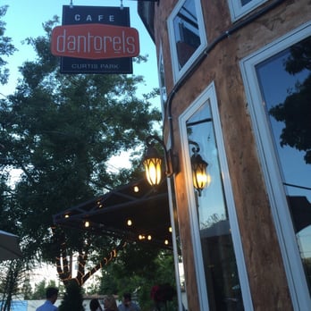 Cafe Dantorels - Cafe Dantorels is perfect on a warm spring evening. - Cafes Near Me - Sacramento, California