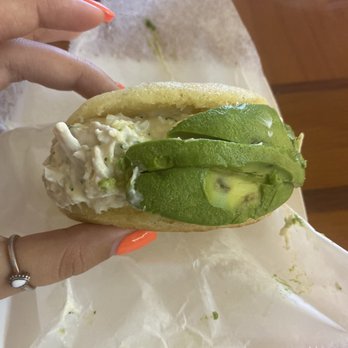 Arepa Con Que - Reina Pepiada Arepa - Venezuelan Near Me - Melbourne, Florida Arepa Con Que - Reina Pepiada Arepa - Venezuelan Near Me - Melbourne, Florida