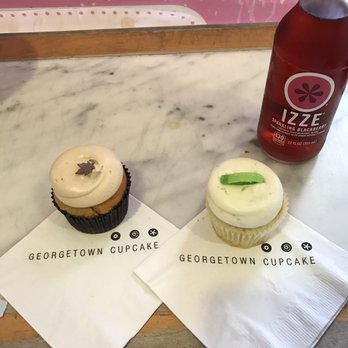 Georgetown Cupcake - Pumpkin spice cupcake (left), and key lime cupcake (right) - Cupcakes Near Me - Washington, DC, District of Columbia