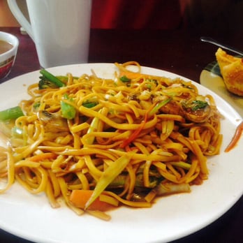 China King - Vegetable lo mein.  Yum! - Chinese Near Me - Vandalia, Illinois