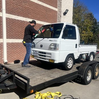 Texas Tint Pro  - Windshield replacement on 1997 Honda acty RHD 
We do offer mobile service send us all the info and we quote you then we do the rest - Home Window Tinting Near Me - McKinney, Texas