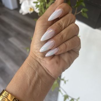 Oasis Nails - love full set chrome!! - Nail Salons Near Me - Sacramento, California