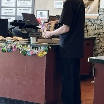 Wingstop - Chicken Wings Near Me - Moore, Oklahoma