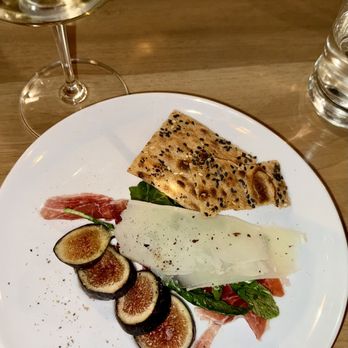 Lunetta Dining Room & Bar - Jamon Fig Carpaccio - New American Near Me - Santa Monica, California