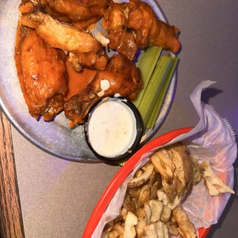 Pluckers Wing Bar - Meyerland - Buffalo mild wings - Chicken Wings Near Me - Houston, Texas Pluckers Wing Bar - Meyerland - Buffalo mild wings - Chicken Wings Near Me - Houston, Texas