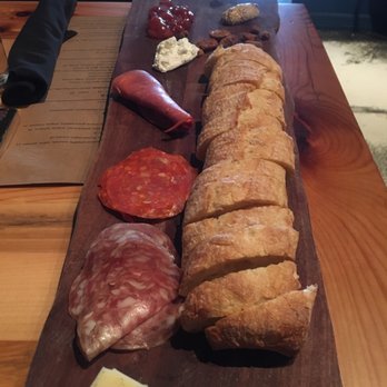 Cru Cellars - Farmer's Platter 5 - Wine Bars Near Me - Tampa, Florida