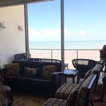 Diamond Beach Vacation Rentals - Living room - Beaches Near Me - Galveston, Texas Diamond Beach Vacation Rentals - Living room - Beaches Near Me - Galveston, Texas