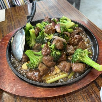 Son's Dai Pai Dong - Beef and broccoli - Seafood Near Me - Scarborough, Ontario Son's Dai Pai Dong - Beef and broccoli - Seafood Near Me - Scarborough, Ontario