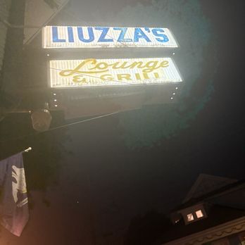 LIUZZA’S BY THE TRACK - Updated March 2025 - 530 Photos & 407 Reviews
