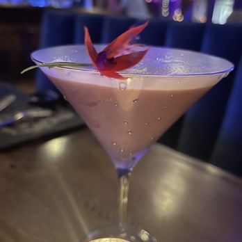 Phatsy Kline's Parlor Lounge - Cocktail Bars Near Me - Eureka, California