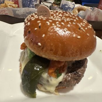 Gordon Ramsay Burger Las Vegas - Hell kitchen burger - Burgers Near Me - Las Vegas, Nevada Gordon Ramsay Burger Las Vegas - Hell kitchen burger - Burgers Near Me - Las Vegas, Nevada