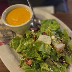 Lyons Pub - Citrus berry salad