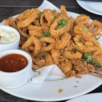 MoMo's - Calamari Frito Misto - New American Near Me - San Francisco, California
