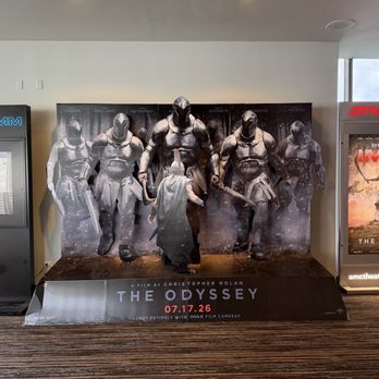 AMC Lincoln Square 13 - Cinema Near Me - New York, New York