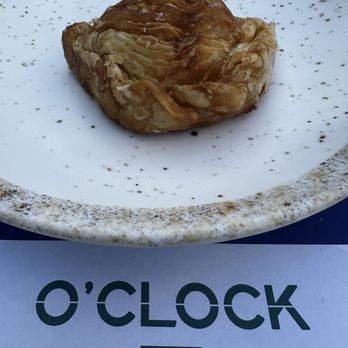 O'Clock Gastrobar - TORTA DE GUIMARÃES PASTRIES WITH FLAKY DOUGH WITH GILA SQUASH - Restaurants Near Me - Guimarães, 03 O'Clock Gastrobar - TORTA DE GUIMARÃES PASTRIES WITH FLAKY DOUGH WITH GILA SQUASH - Restaurants Near Me - Guimarães, 03