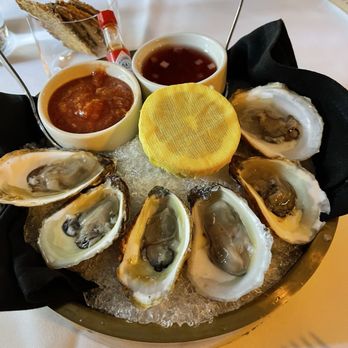 City Hall Steakhouse - Appetizer, 1/2 dozen raw Oyster - Steakhouses Near Me - Jenks, Oklahoma City Hall Steakhouse - Appetizer, 1/2 dozen raw Oyster - Steakhouses Near Me - Jenks, Oklahoma