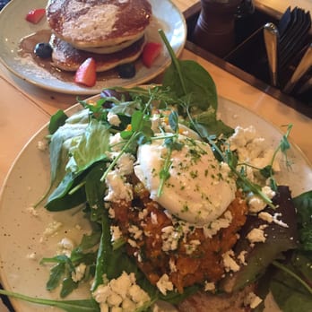 Kaferang - Pumpkin bruschetta & pancakes - Coffee & Tea Near Me - Stockholm, Alberta Kaferang - Pumpkin bruschetta & pancakes - Coffee & Tea Near Me - Stockholm, Alberta