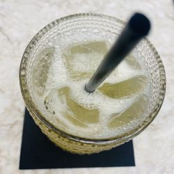 Bugatti Bar & Taverna - Very well made whisky sour