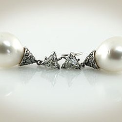 Fredrick M. Gottlieb & Co. - Pearl custom made earrings
