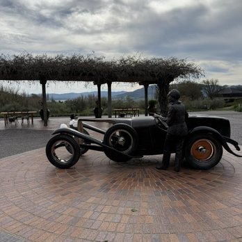 Keller Estate Winery - Wine Tasting Room Near Me - Petaluma, California