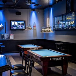 Island Mix Restaurant & Lounge - Pool Tables
