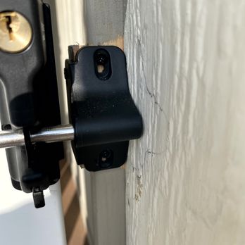 Integrity Leveling - This is how this is today, after completion.  Half ass paint job - Mobile Home Repair Near Me - Temecula, California