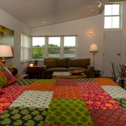 Seastar Lodging - Choice linens, lots of light.